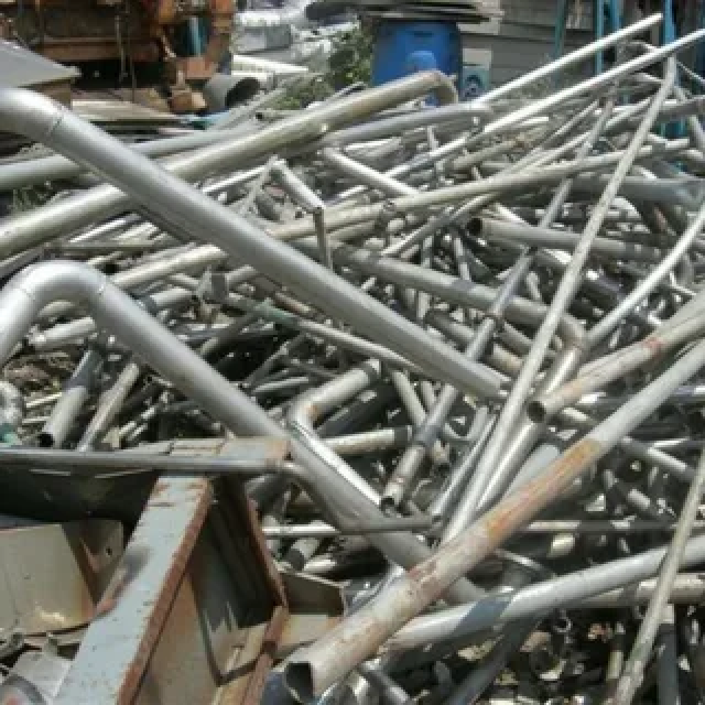 Pipe Scrap Chrome